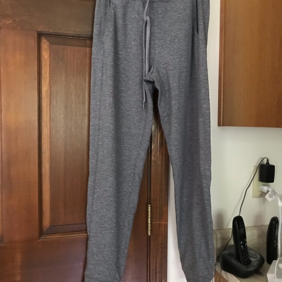 American Eagle joggers - Picture 2 of 11